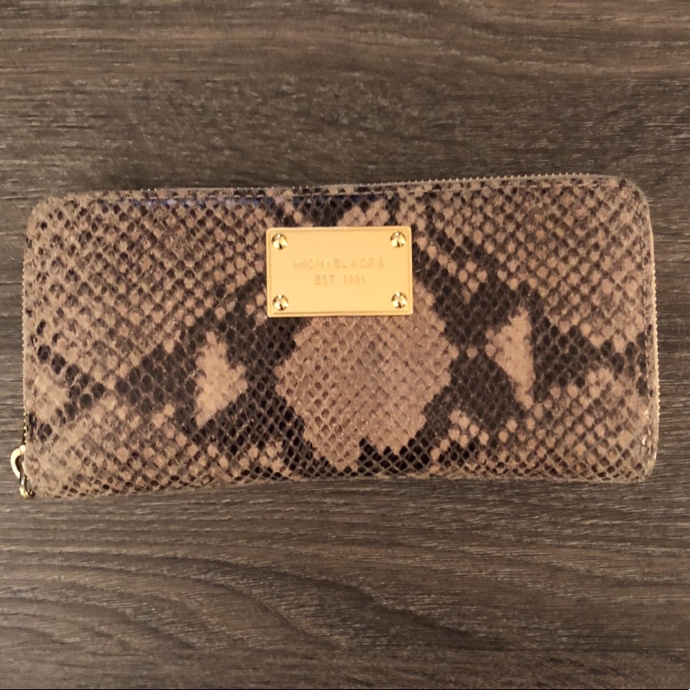 Michael Michael Kors Snakeskin Wallet